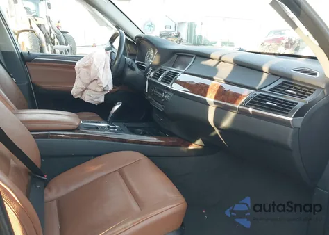 2010 BMW X5 xDrive35D z USA, uszkodzony, nr VIN 5UXFF0C58ALT85578